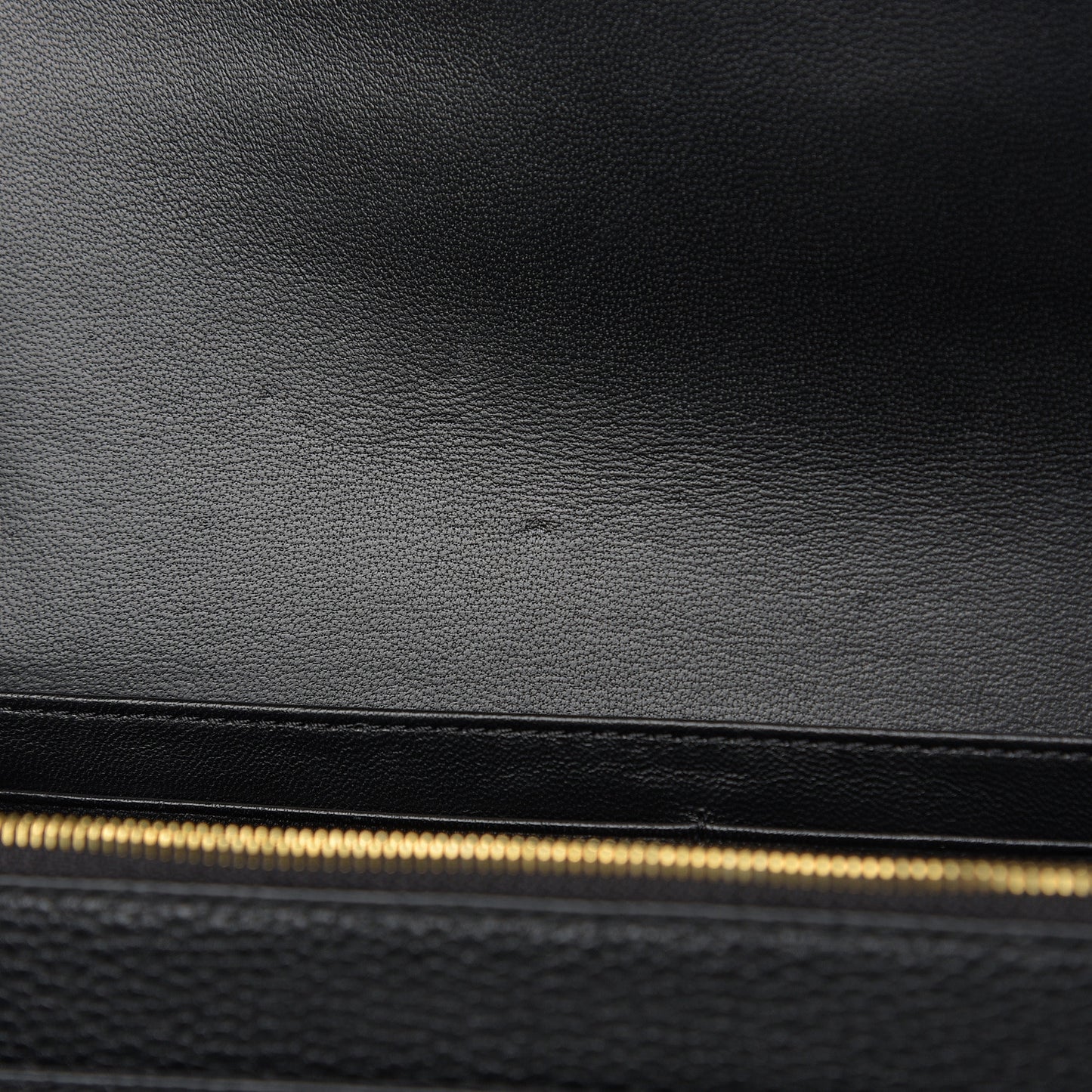Small Classic Grain Calfskin Darley Black