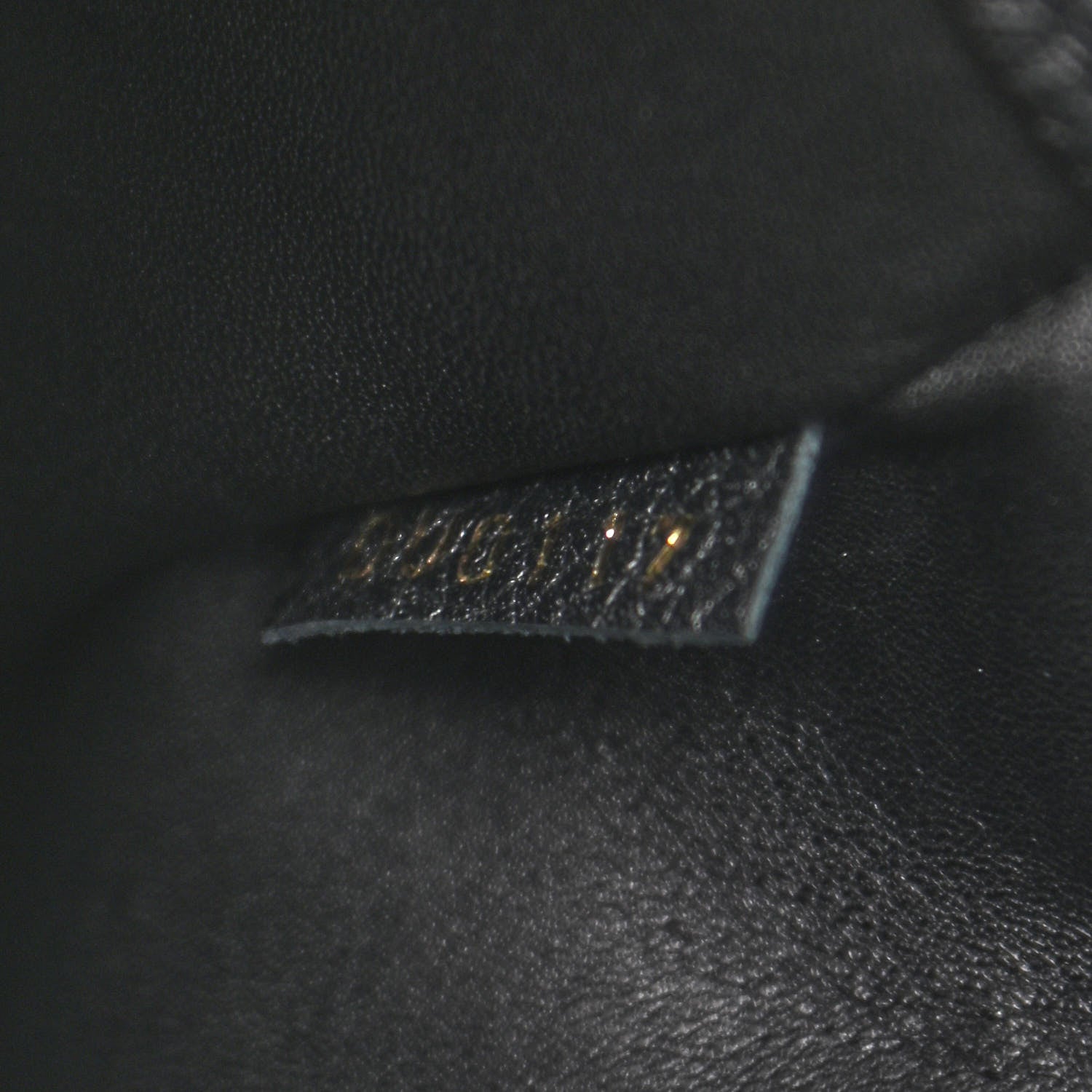 Louis Vuitton Taurillon City Steamer MM Black 7 of 11