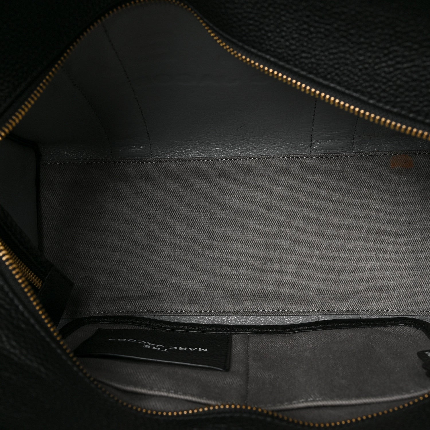 Marc Jacobs Grained Calfskin Medium The Tote Bag Black 5 of 9
