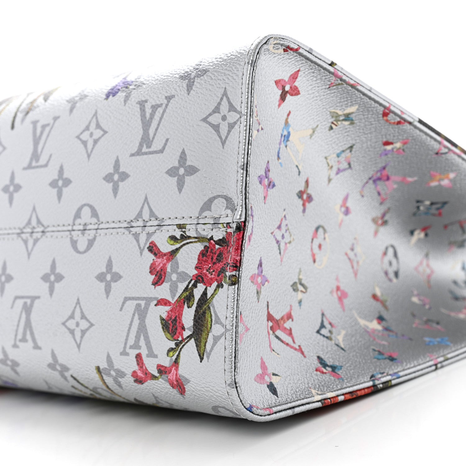 Louis Vuitton Metallic Monogram LV Garden OnTheGo MM Silver 9 of 10