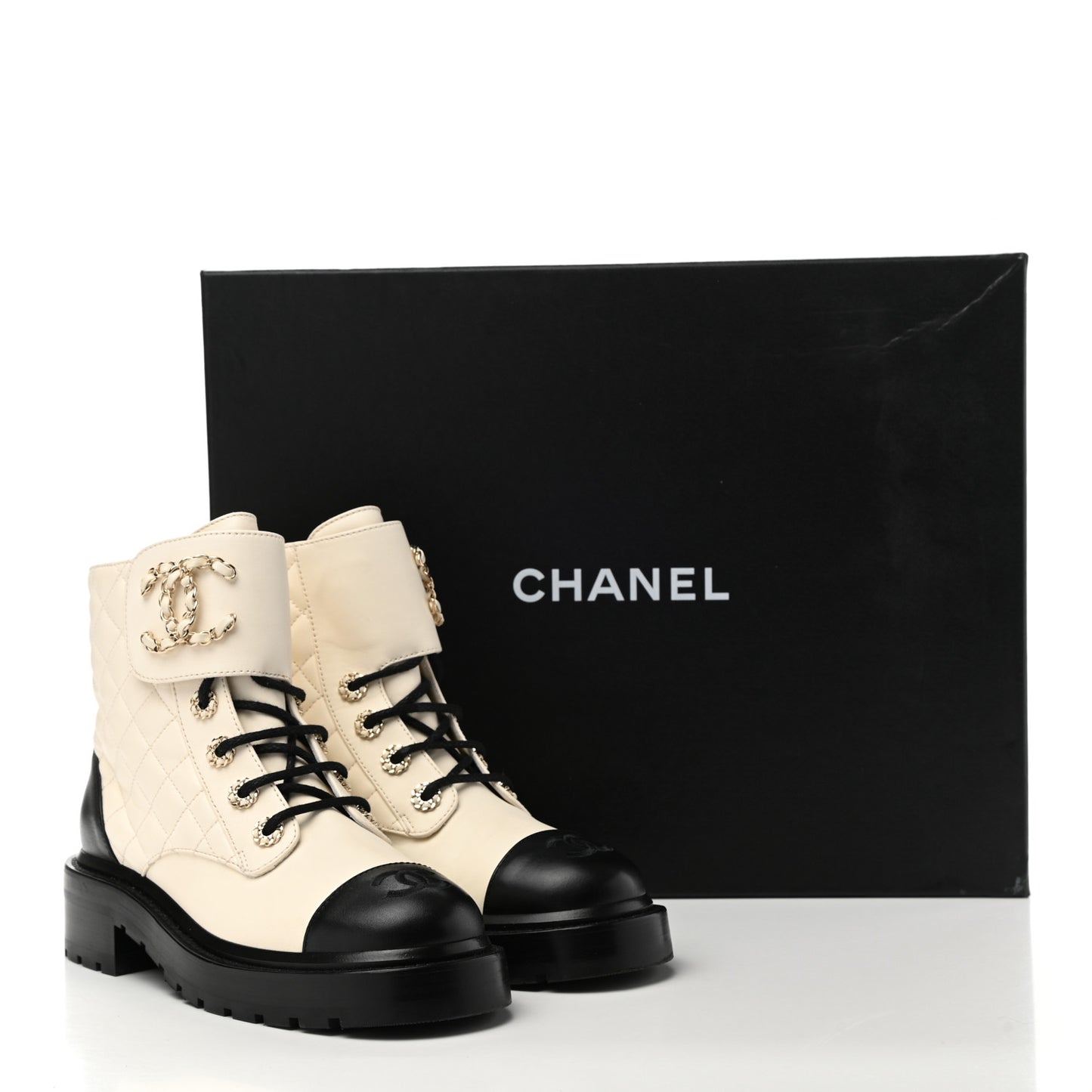 Shiny Goatskin Calfskin Quilted Lace Up Combat Boots 35.5 Ivory Black