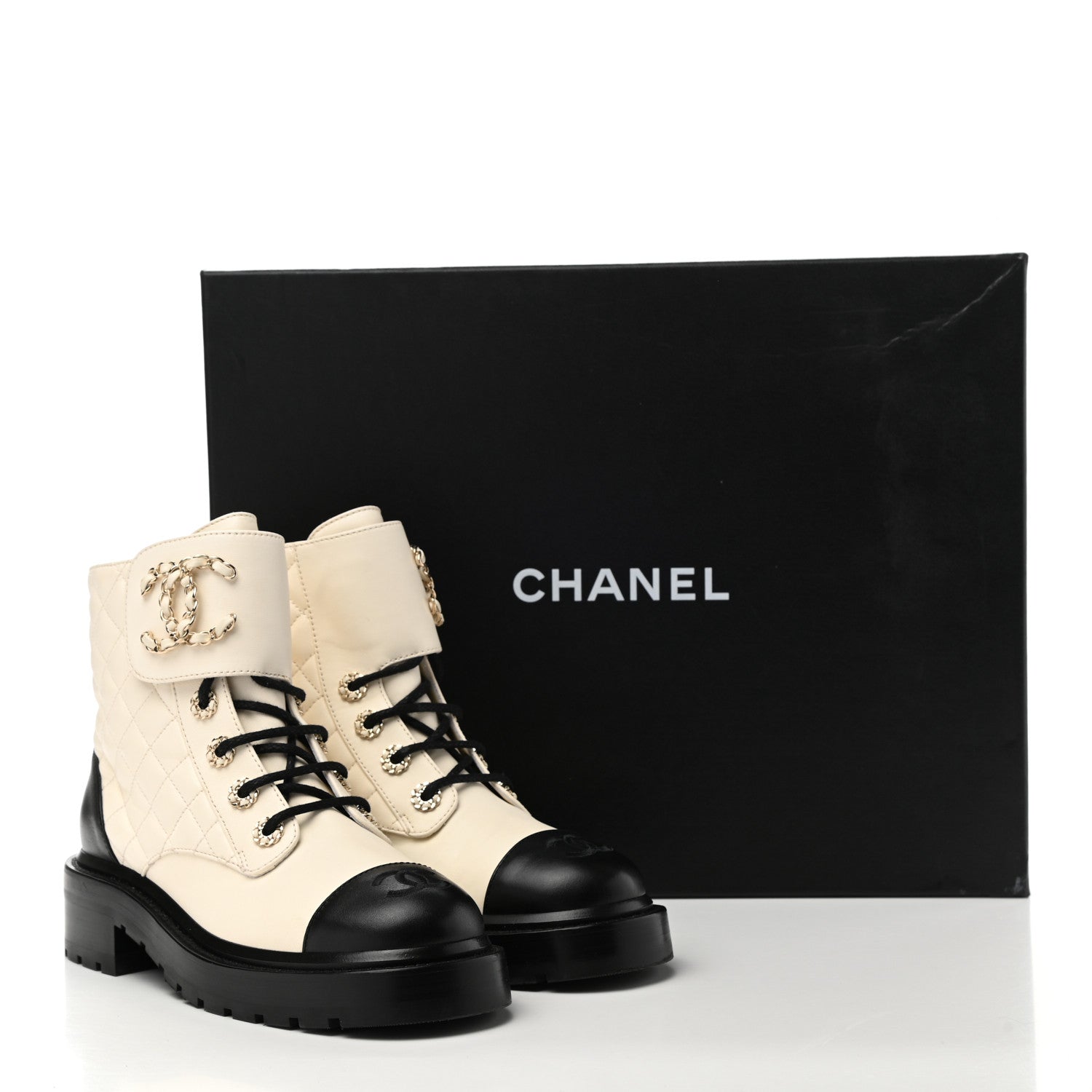 Chanel Shiny Goatskin Calfskin Quilted Lace Up Combat Boots 35.5 Ivory Black 10 of 10