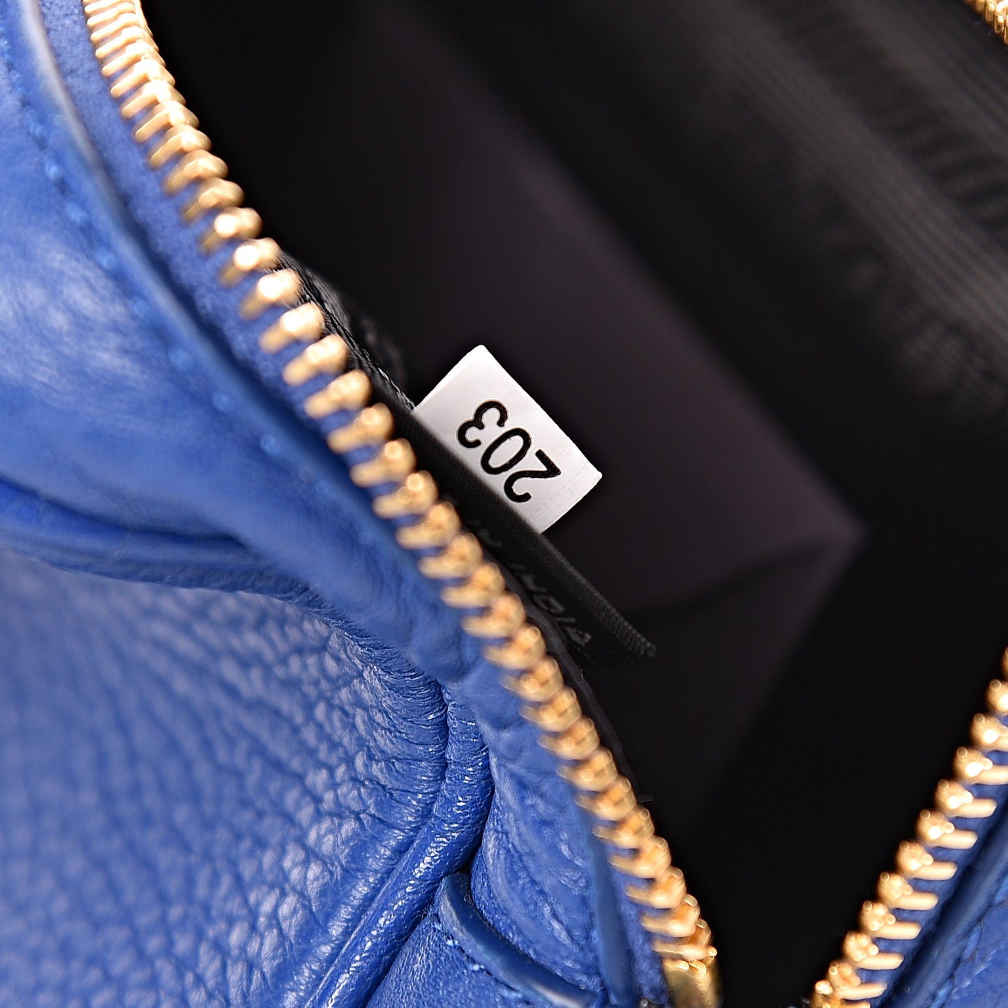 Vitello Daino Cosmetic Pouch Royal