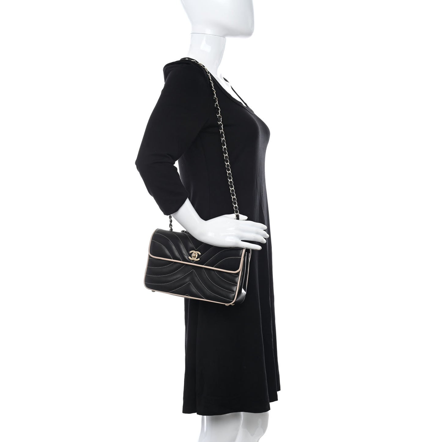 Lambskin Chevron Small Single Flap Bag Black Beige
