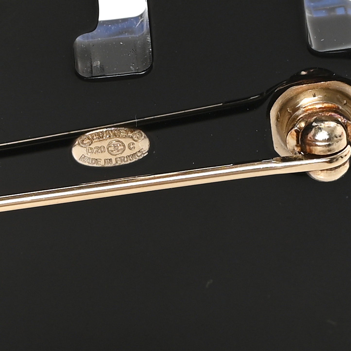 Resin Pearl Coco Train Brooch Blue White Gold