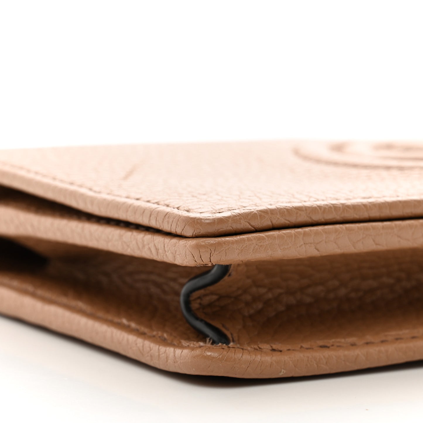 Pebbled Calfskin Soho Wallet On Chain Camelia
