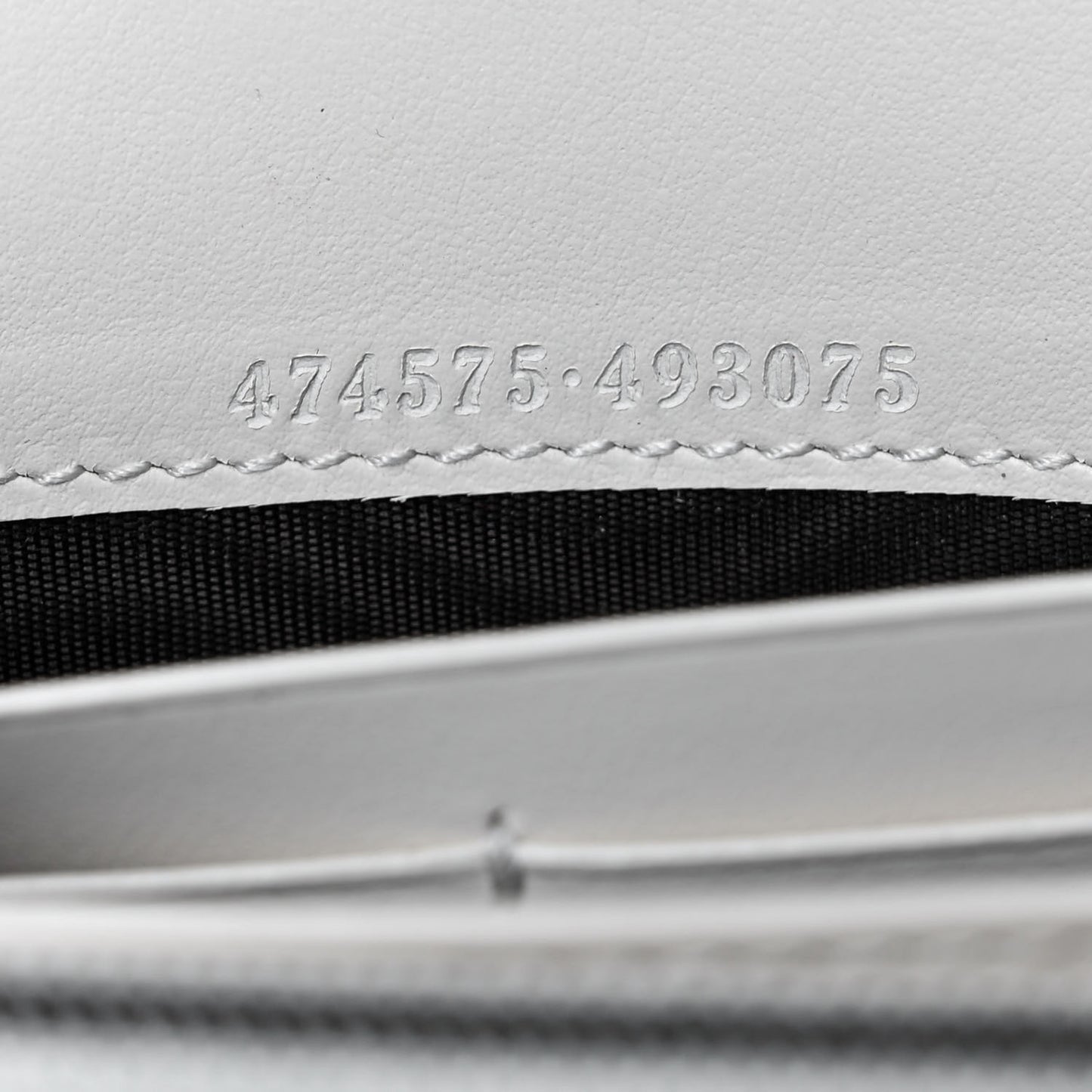 Calfskin Matelasse GG Marmont Chain Wallet Mystic White