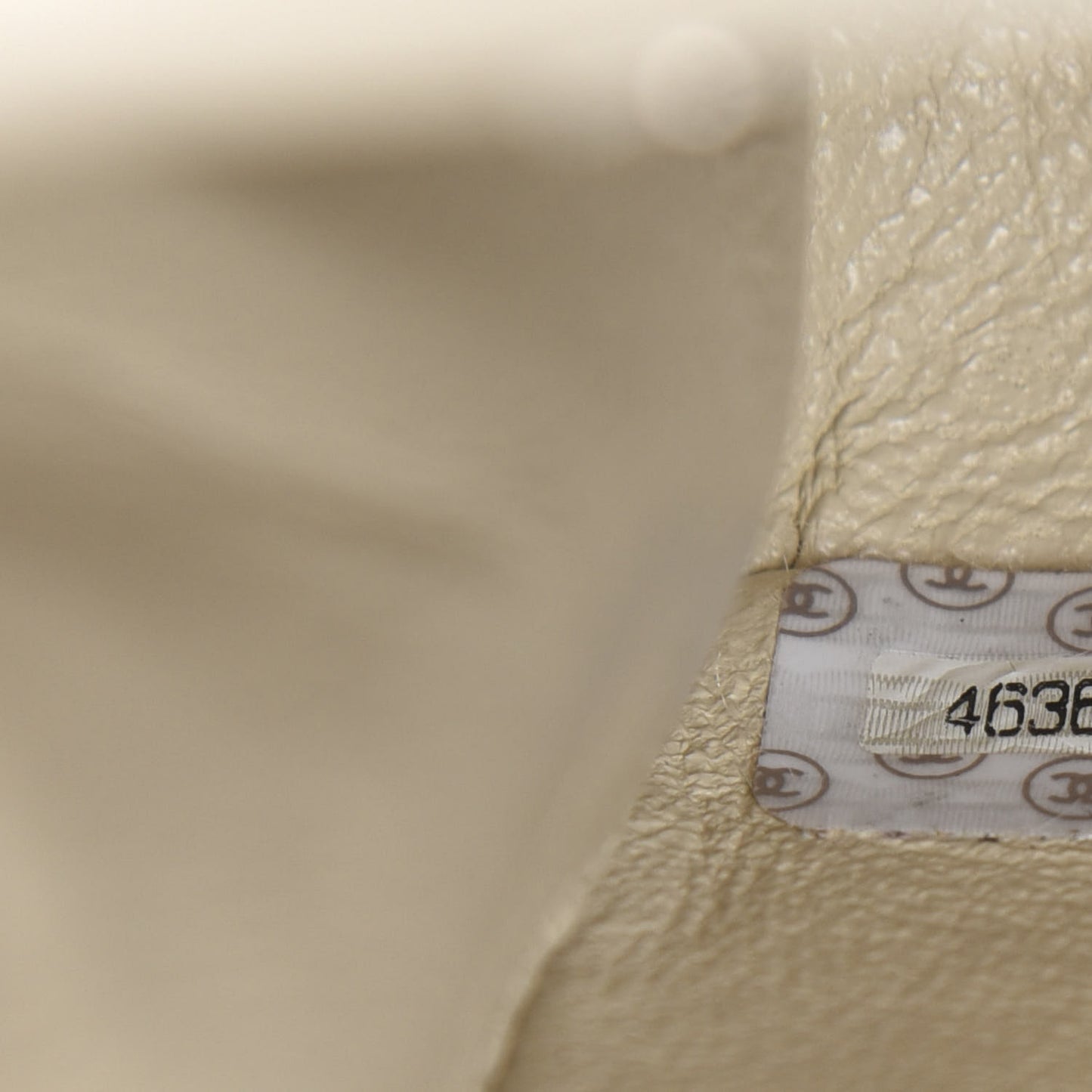 Patent Quilted Small Flap Beige