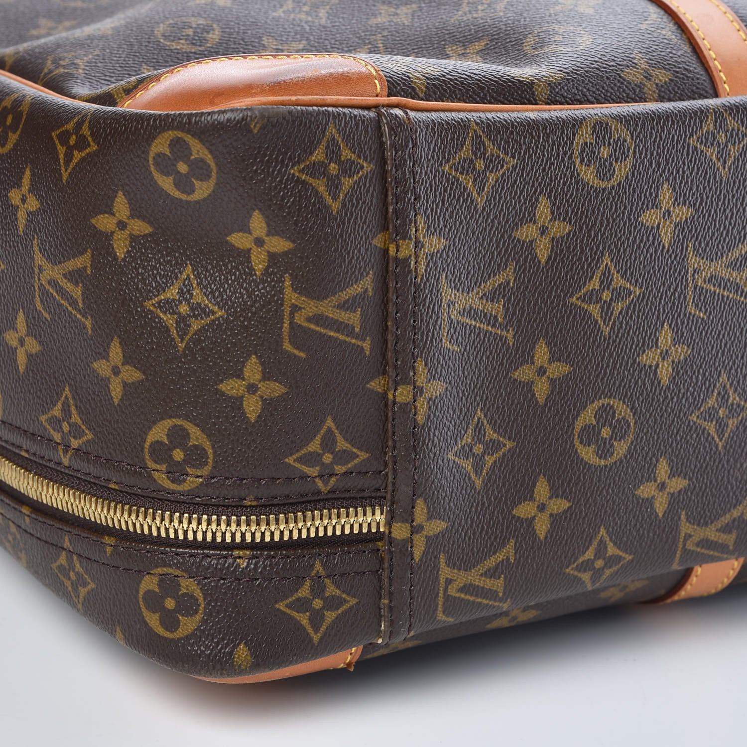 Louis Vuitton Monogram Sirius 50 23 of 28