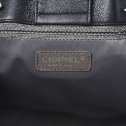Chanel Vinyl Lipstick Ligne Tote Black 6 of 17