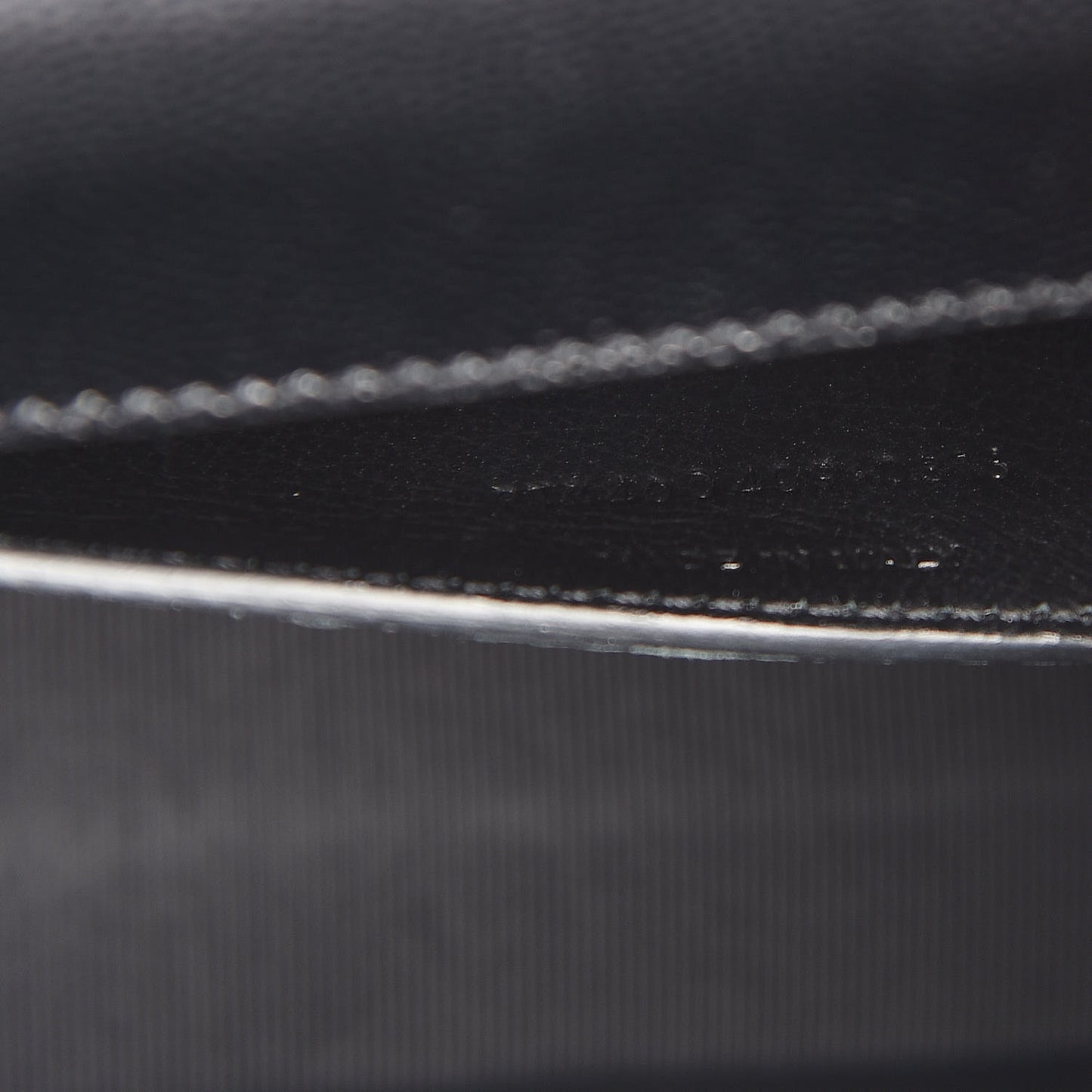 Grain De Poudre Classic Monogram Kate Clutch Black