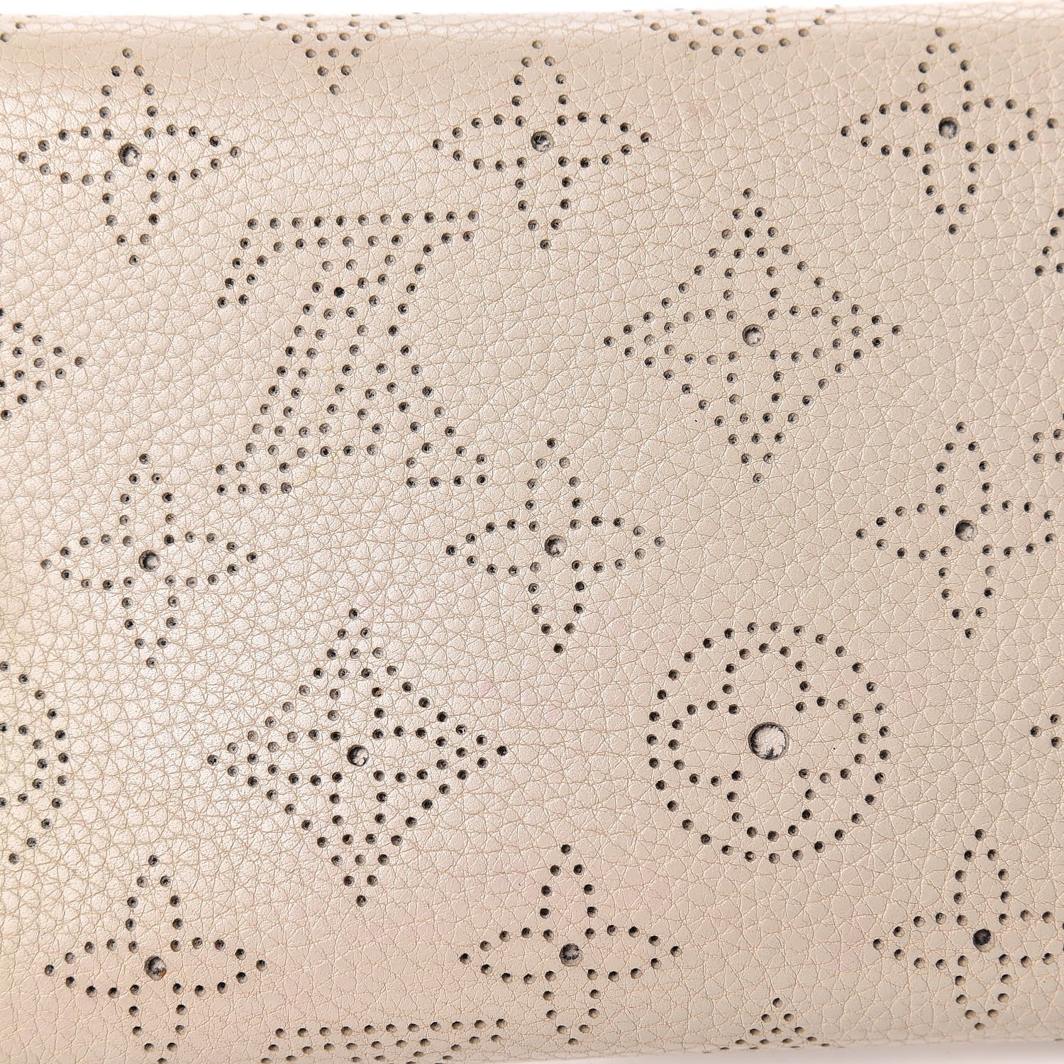 Louis Vuitton Mahina Amelia Wallet Sandy 14 of 20