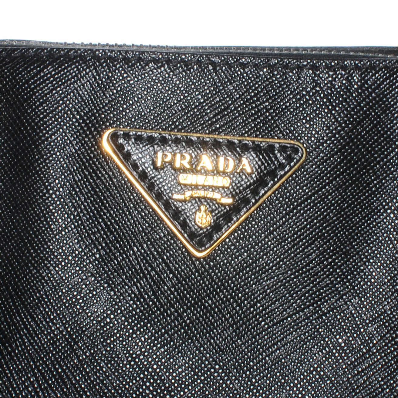 Saffiano Lux Medium Double Zip Tote Nero Black
