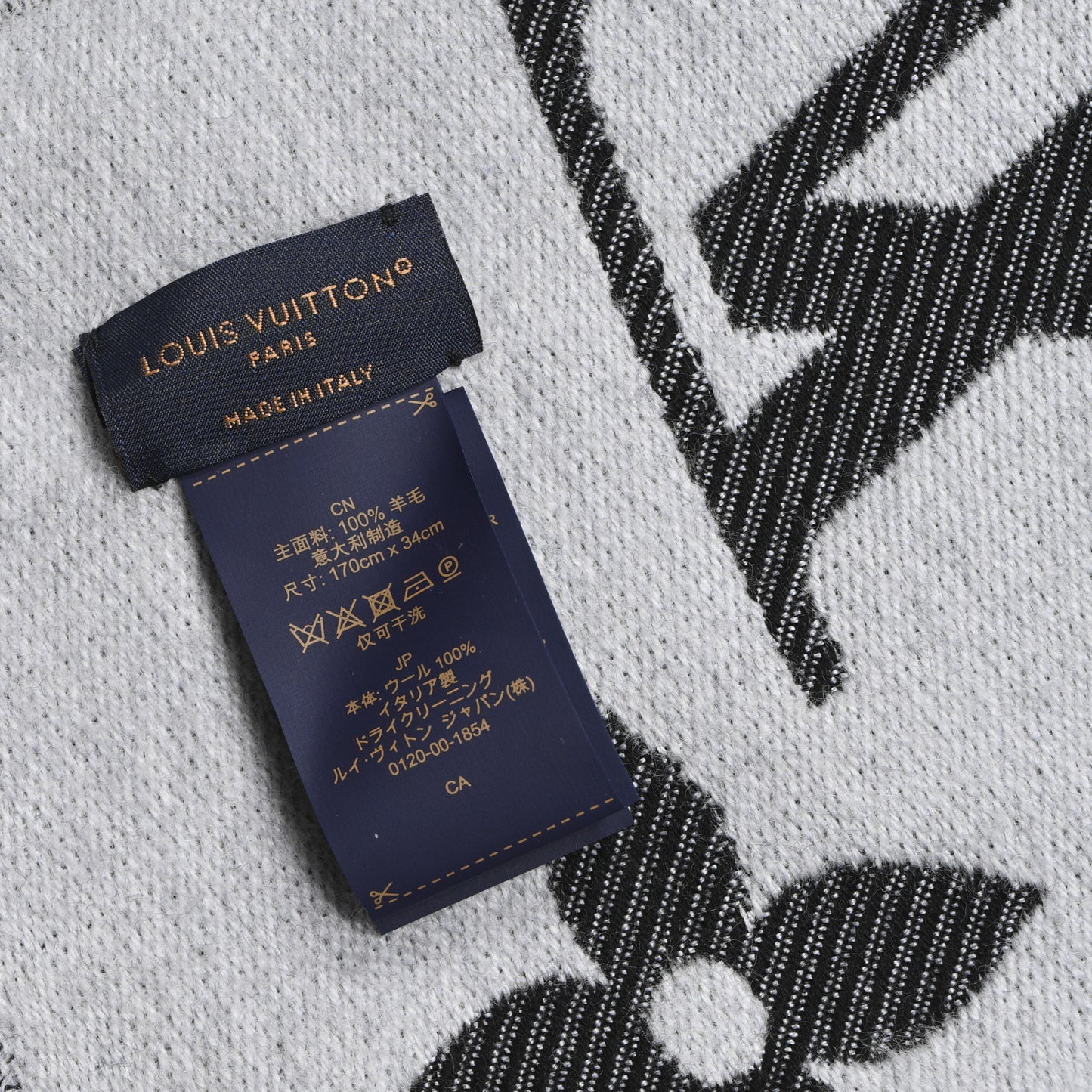 Wool Monogram LV Essential Scarf Black