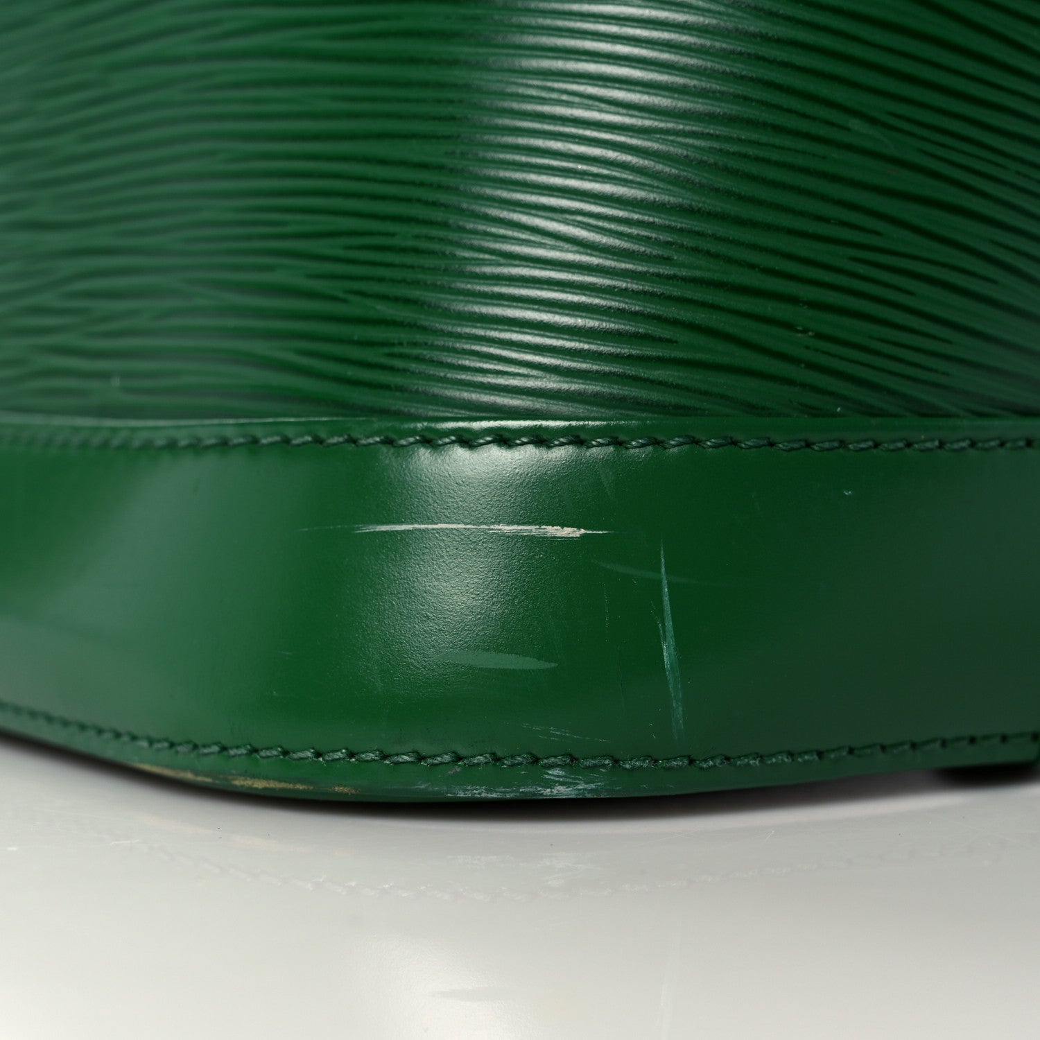 Louis Vuitton Epi Alma PM Borneo 16 of 23