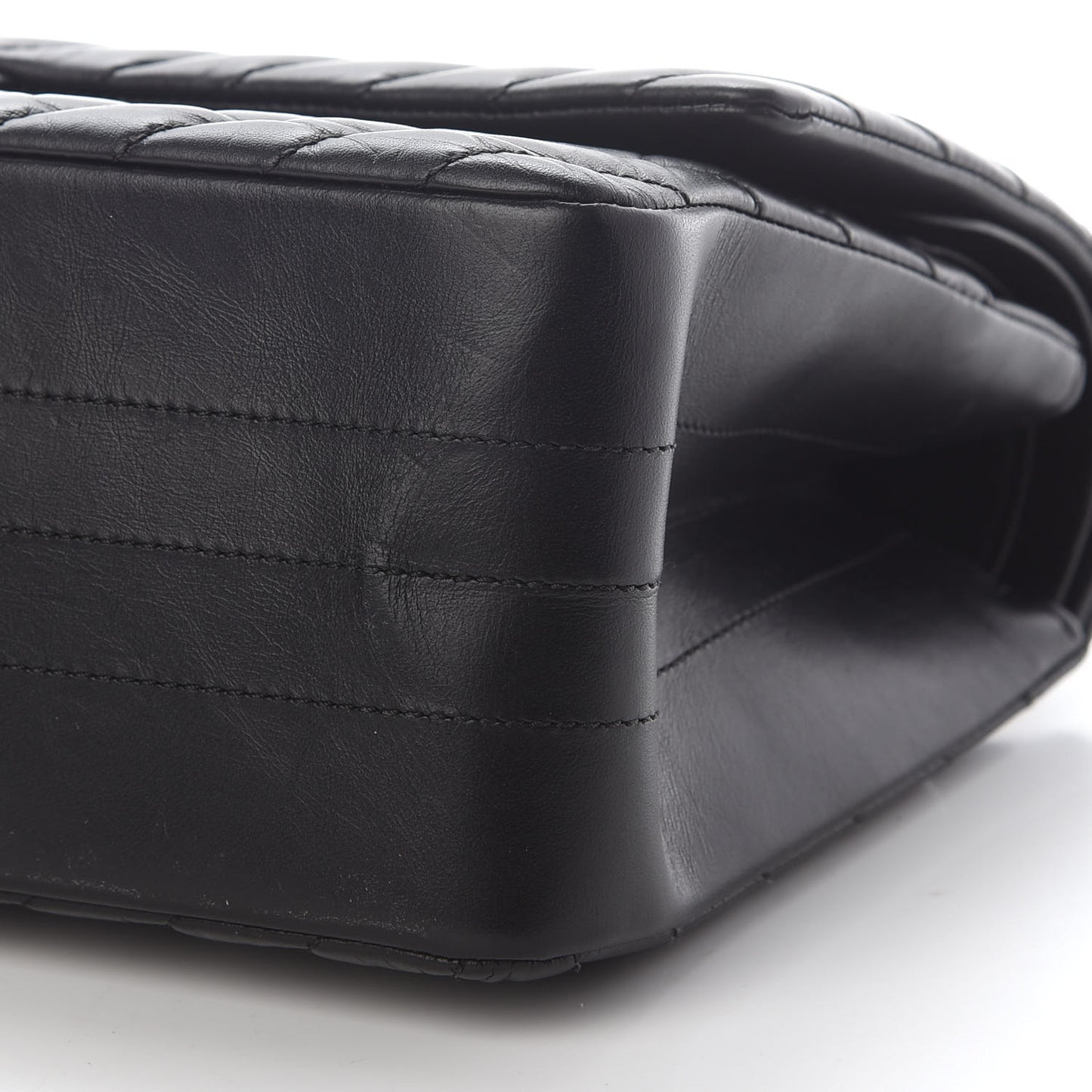 Aged Calfskin Chevron Quilted 2.55 Reissue 226 So Black