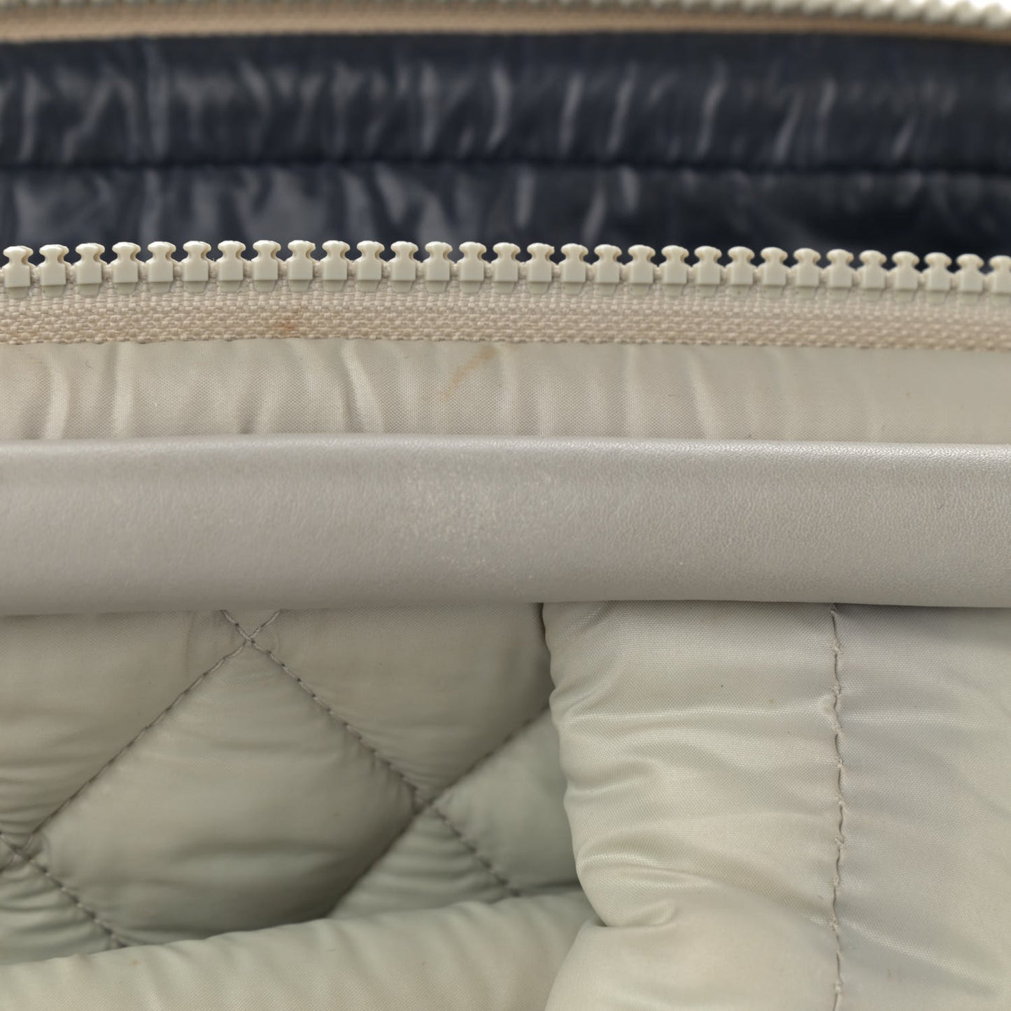 Nylon Coco Cocoon Bowler White
