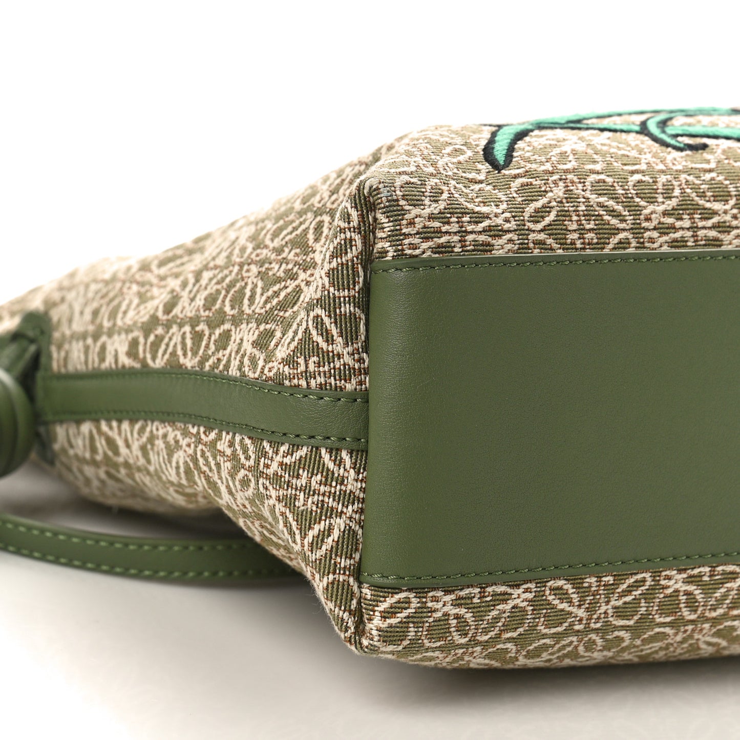 Jacquard Anagram Calfskin Herbarium Embroidered Flamenco Knot Clutch Avocado Green