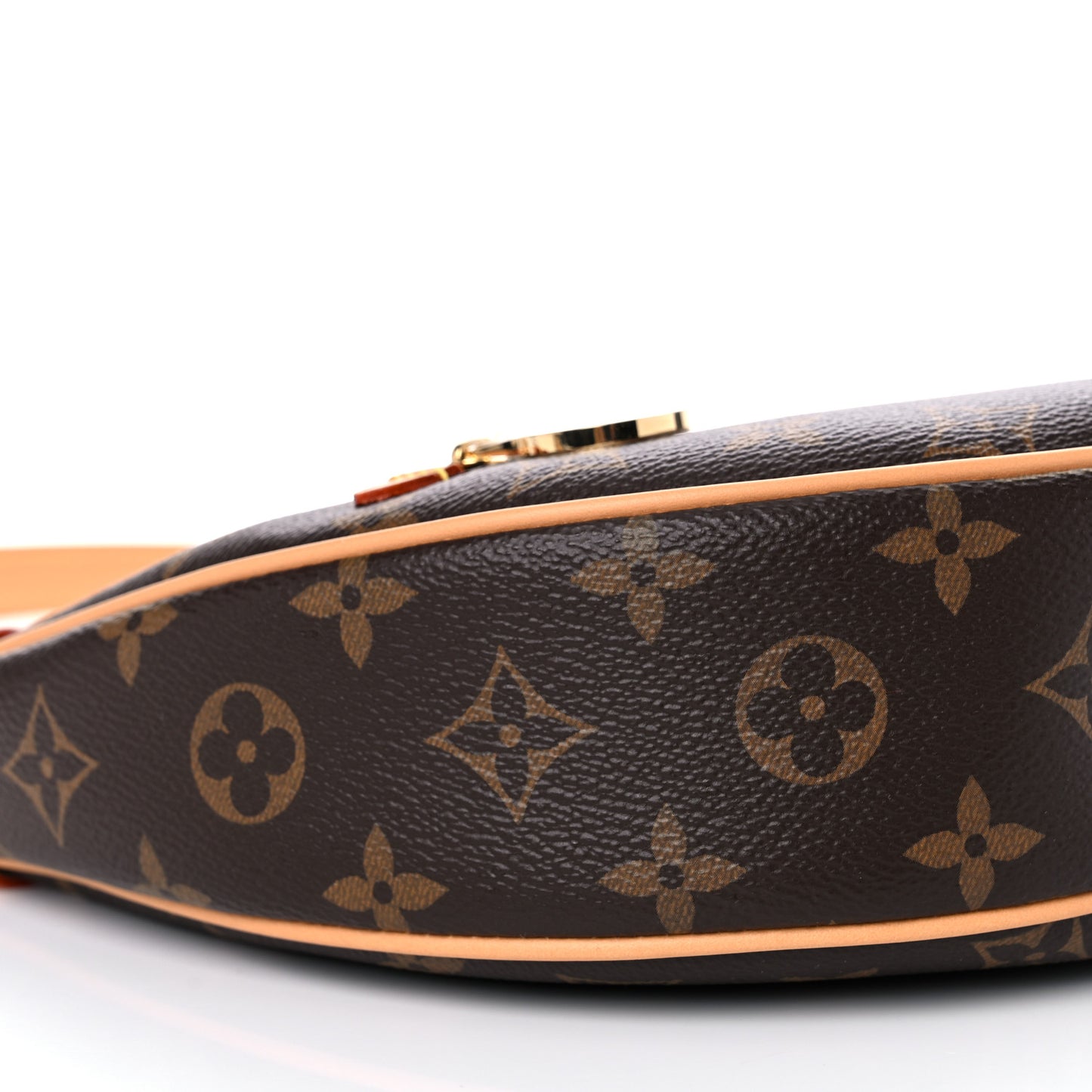 Monogram Loop