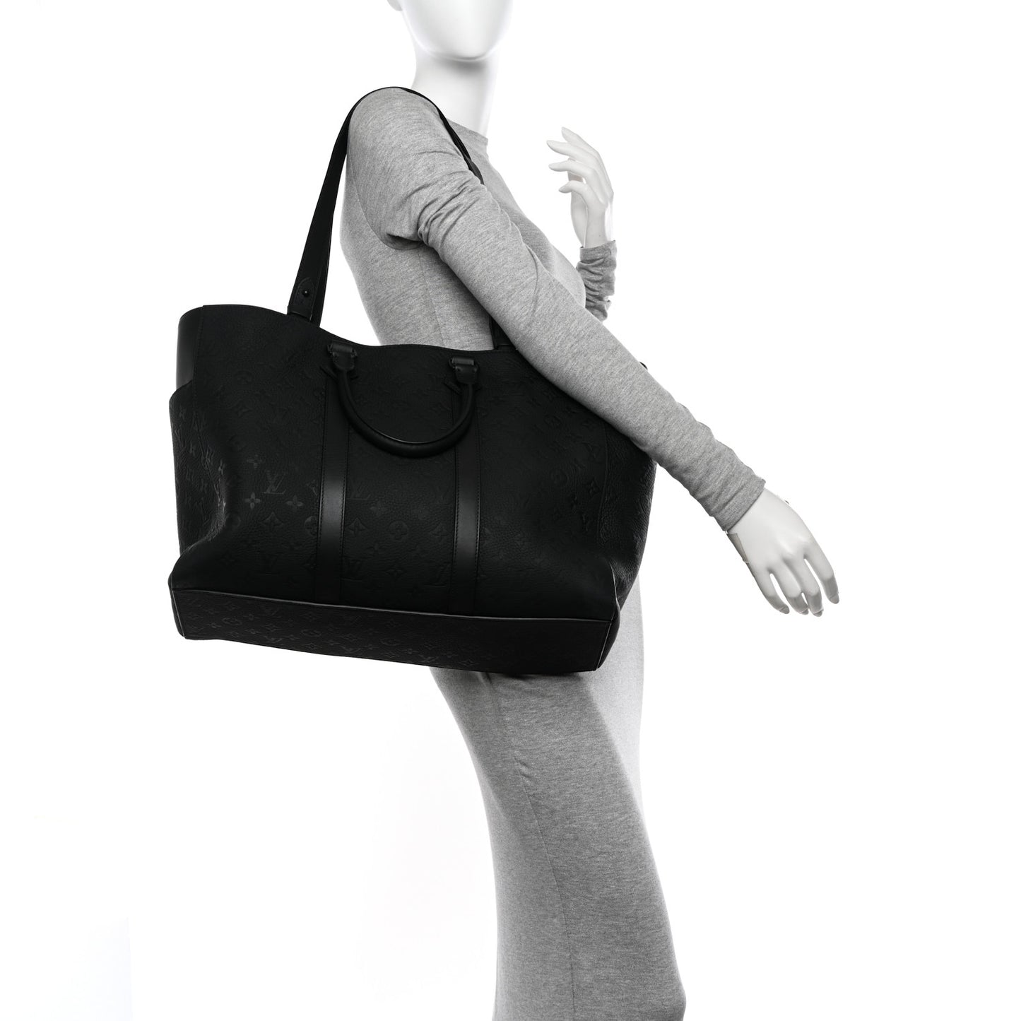 Taurillon Monogram Sac Plat 24H Black