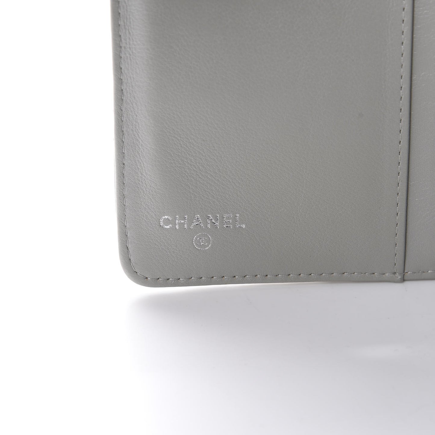 Caviar Quilted CC French Wallet Light Gray