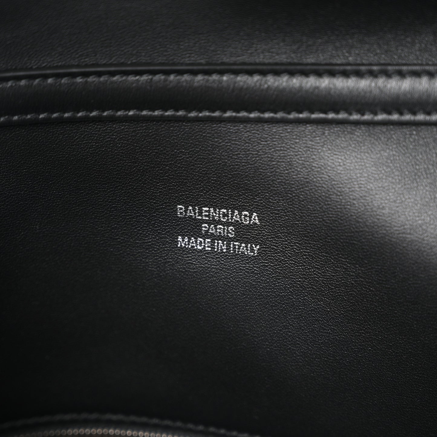 Smooth Calfskin Rodeo XL Top Handle Handbag Black