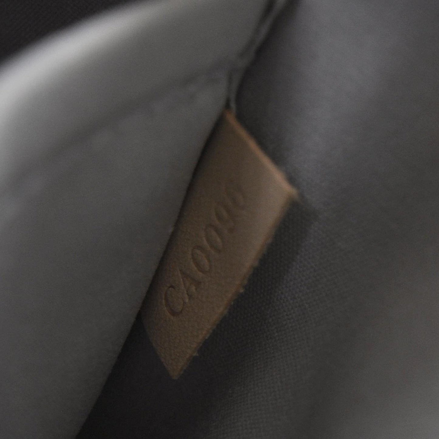 Monogram Miroir Inventeur Pochette Plat Silver