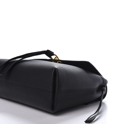 Valentino Garavani Pebbled Calfskin Large VRing Chain Shoulder Bag Black 7 of 11