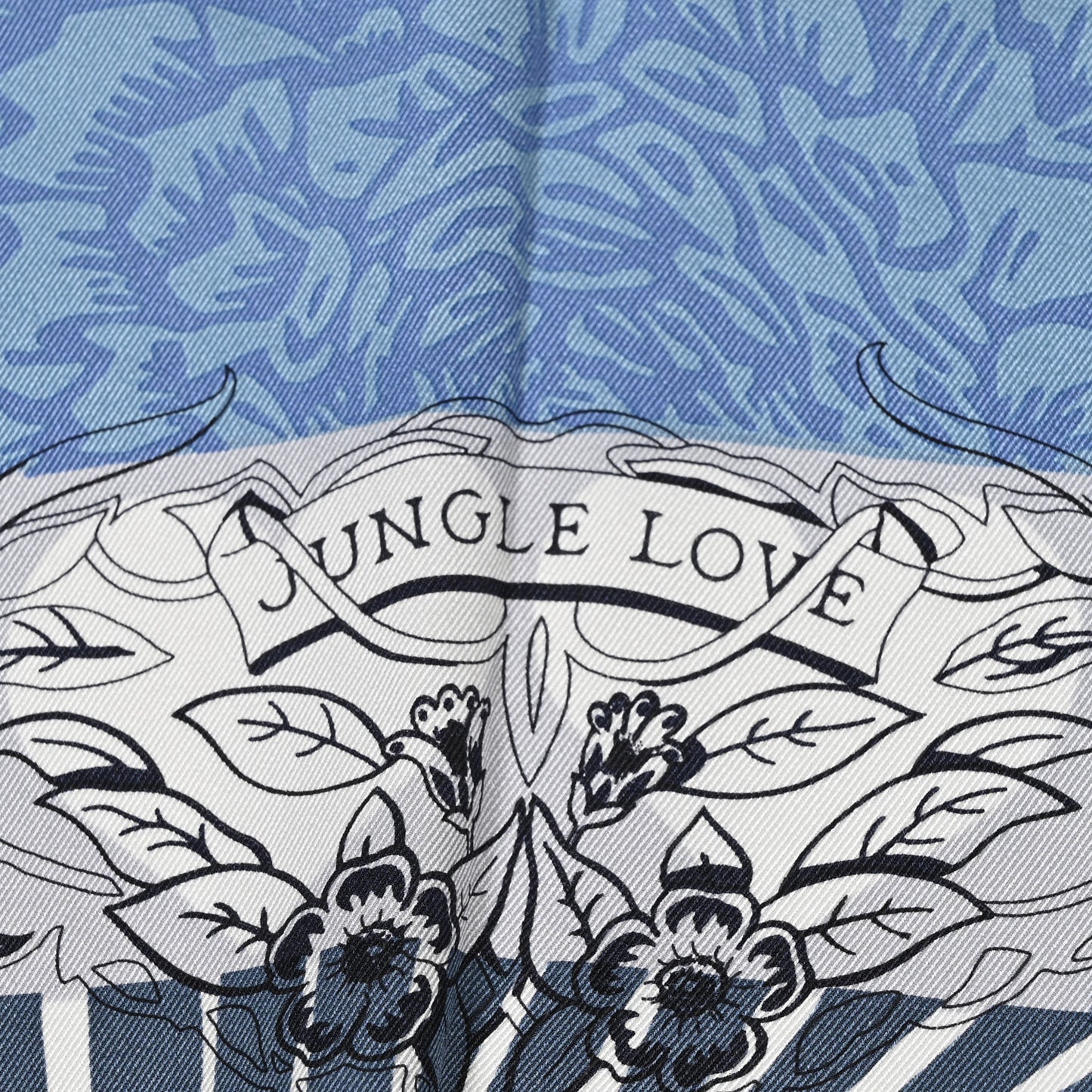 Silk Jungle Love Tampon Scarf 70 Bleu Jean White