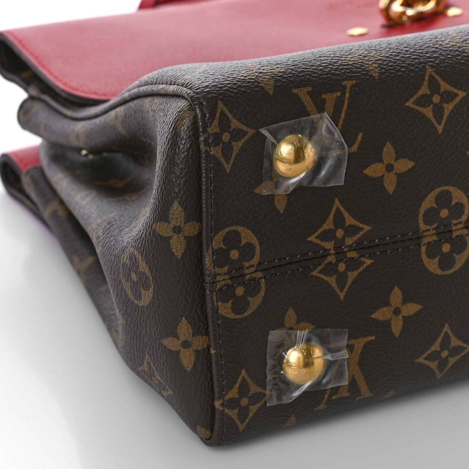 Louis Vuitton Monogram Venus Cherry 7 of 9