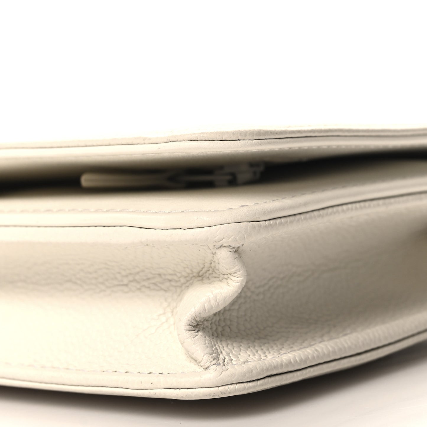 Caviar Quilted Boy Wallet On Chain WOC White
