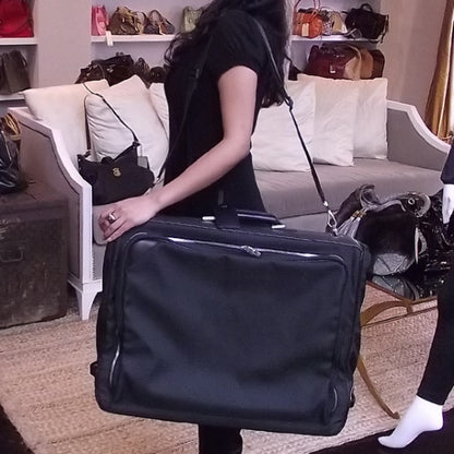 Louis Vuitton Taiga 5 Hanger Garment Carrier 2 of 10
