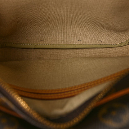 Louis Vuitton Monogram Reporter PM 6 of 9