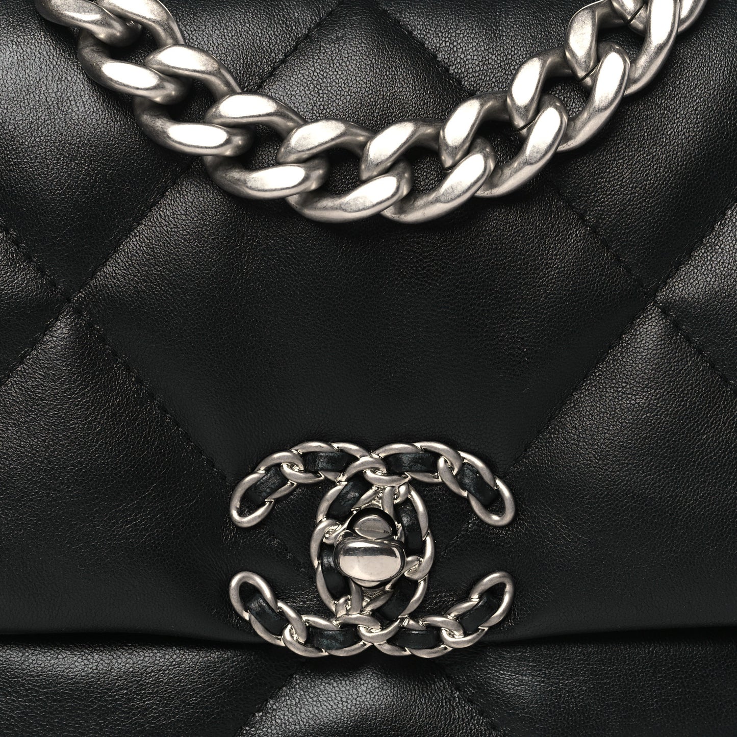 Lambskin Quilted Medium Chanel 19 Flap Black