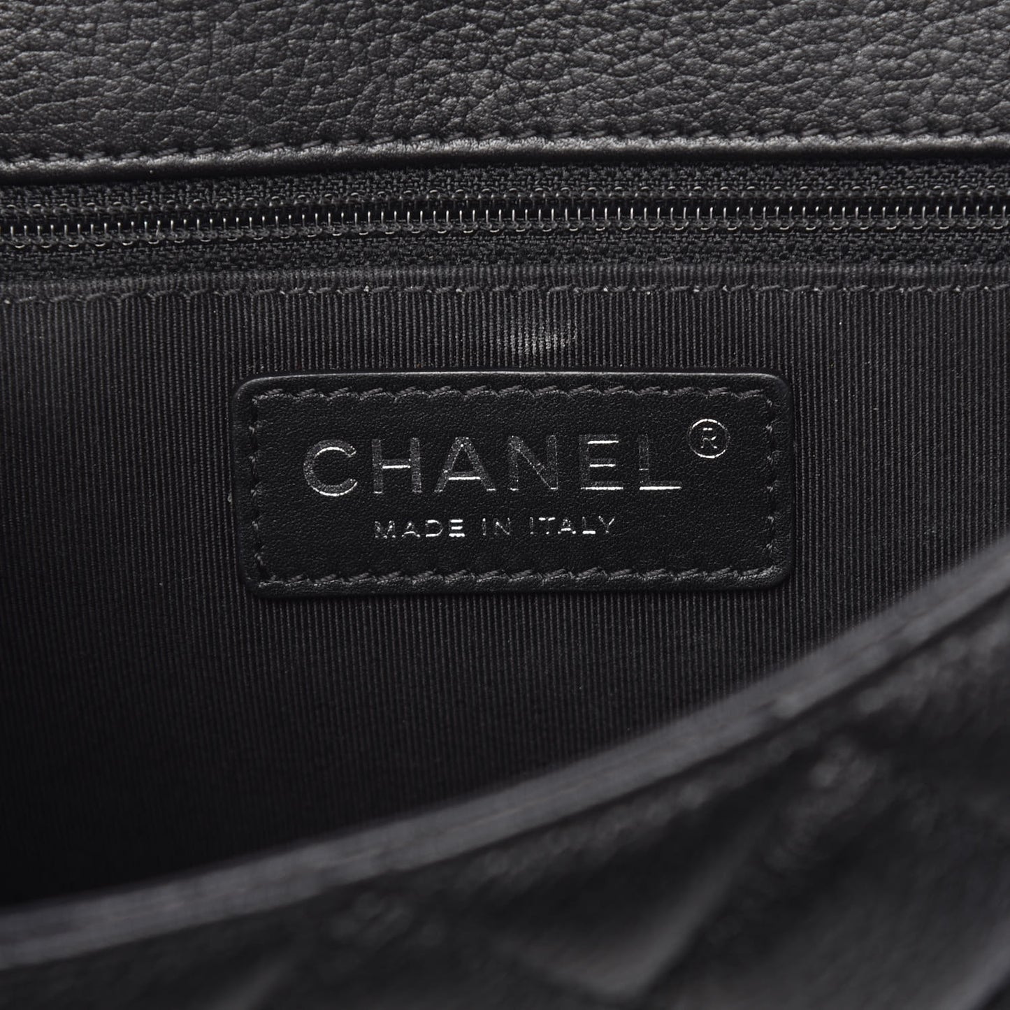 Calfskin Quilted Casual Pocket Messenger Flap Black