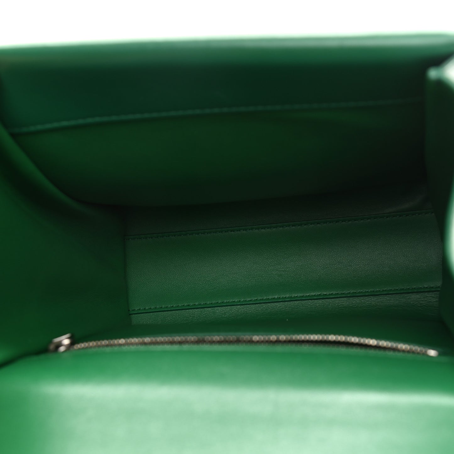 Box Calfskin Nappa Clip Bag Racing Green