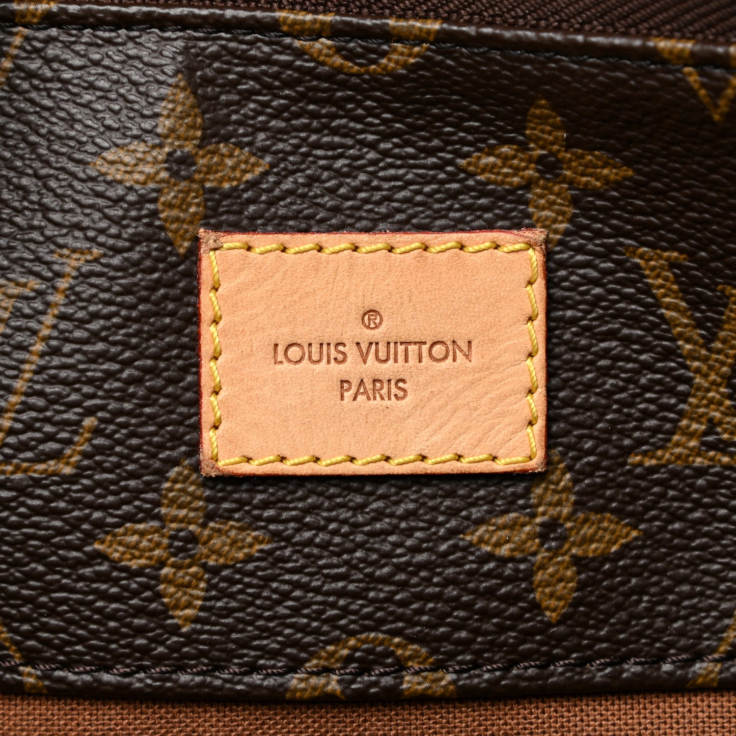 Monogram Sully MM