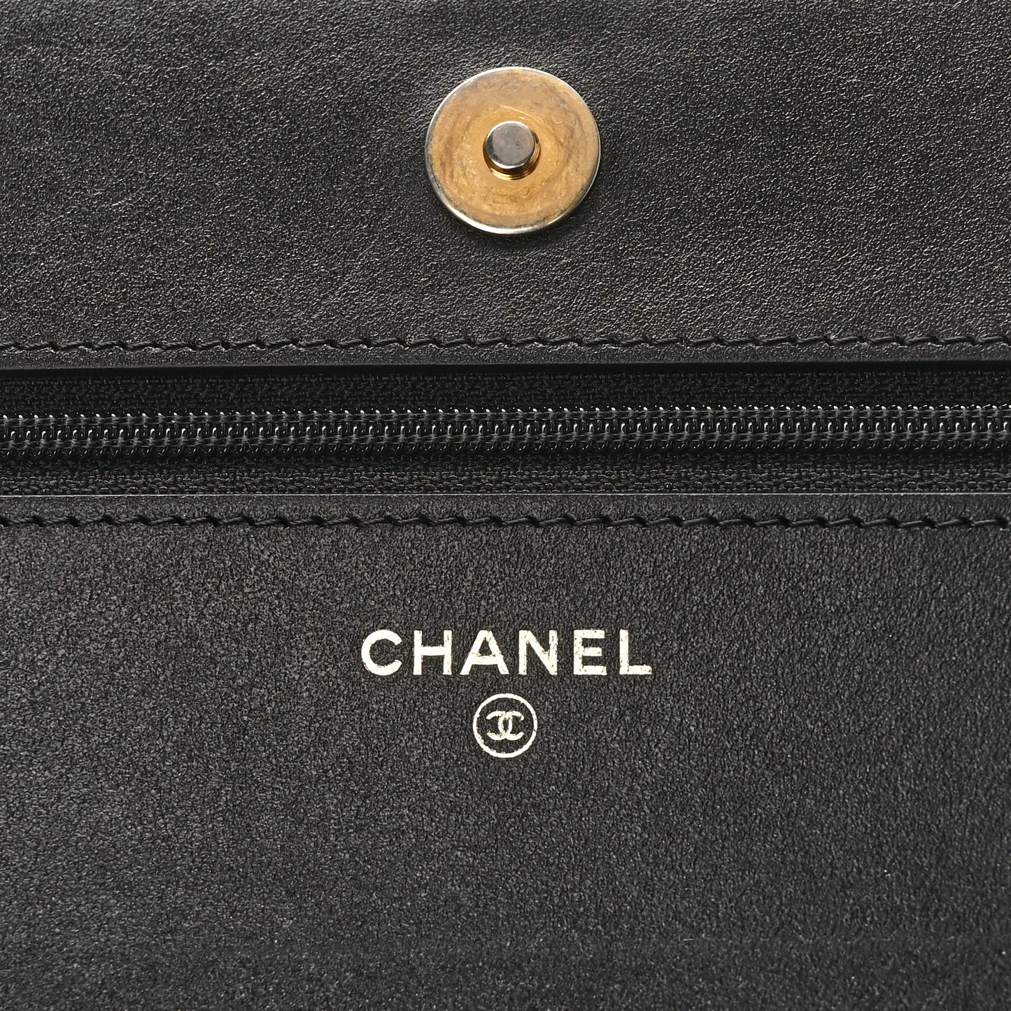 Caviar Chevron Quilted Boy Wallet On Chain WOC Black