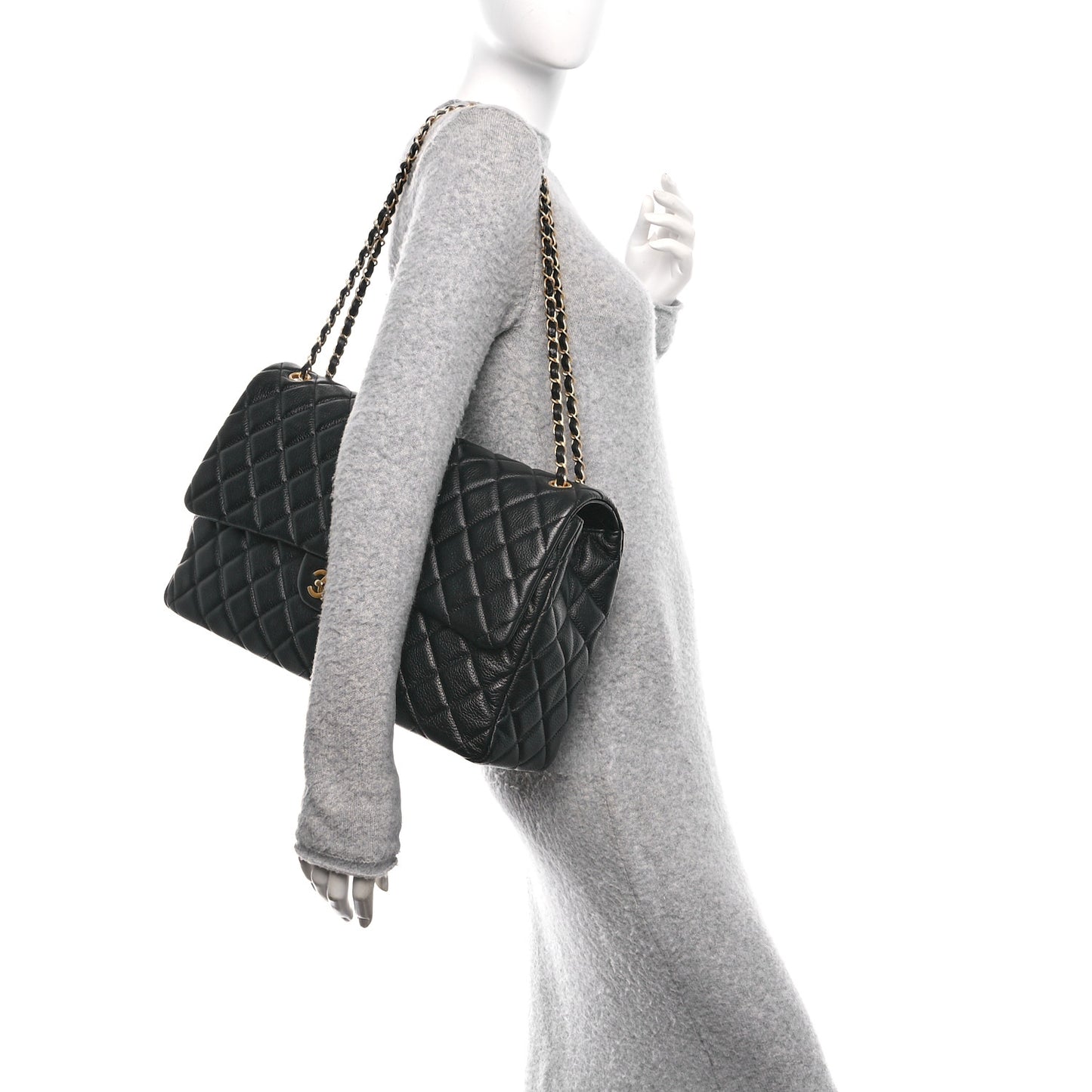 Caviar Quilted XXL Travel Flap Bag Black