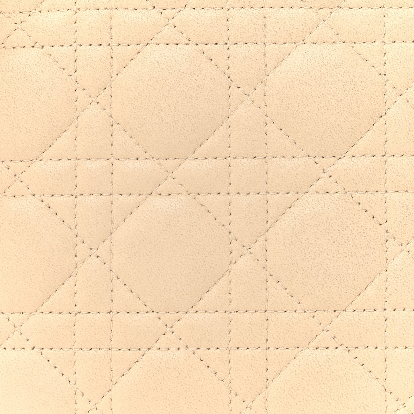 Lambskin Cannage Medium Lady Dior Beige