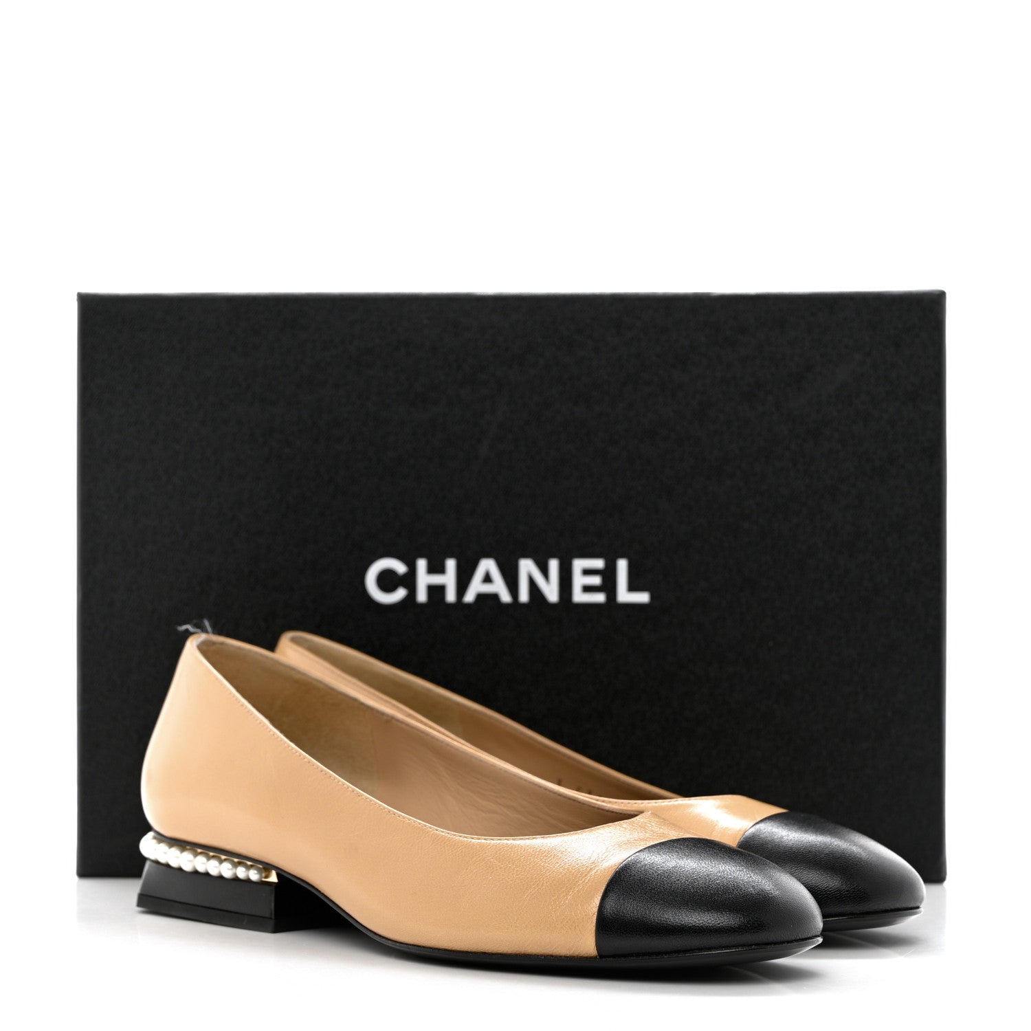 Chanel Lambskin Pearl Cap Toe CC Flats 38.5 Beige Black 10 of 10