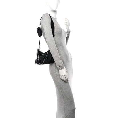 Prada Nylon Re-Edition 2005 Shoulder Bag Black 2 of 10