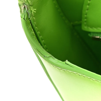 Burberry Smooth Calfskin Medium TB Shoulder Bag Brilliant Green 14 of 17