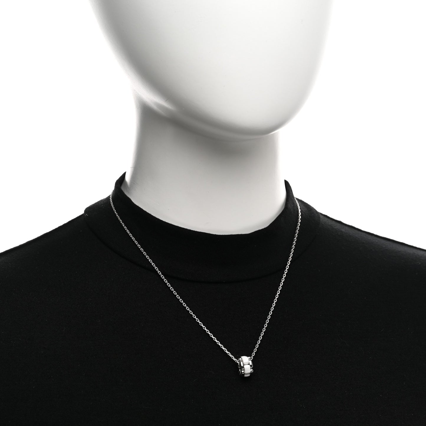 18K White Gold Ceramic Ultra Pendant Necklace White