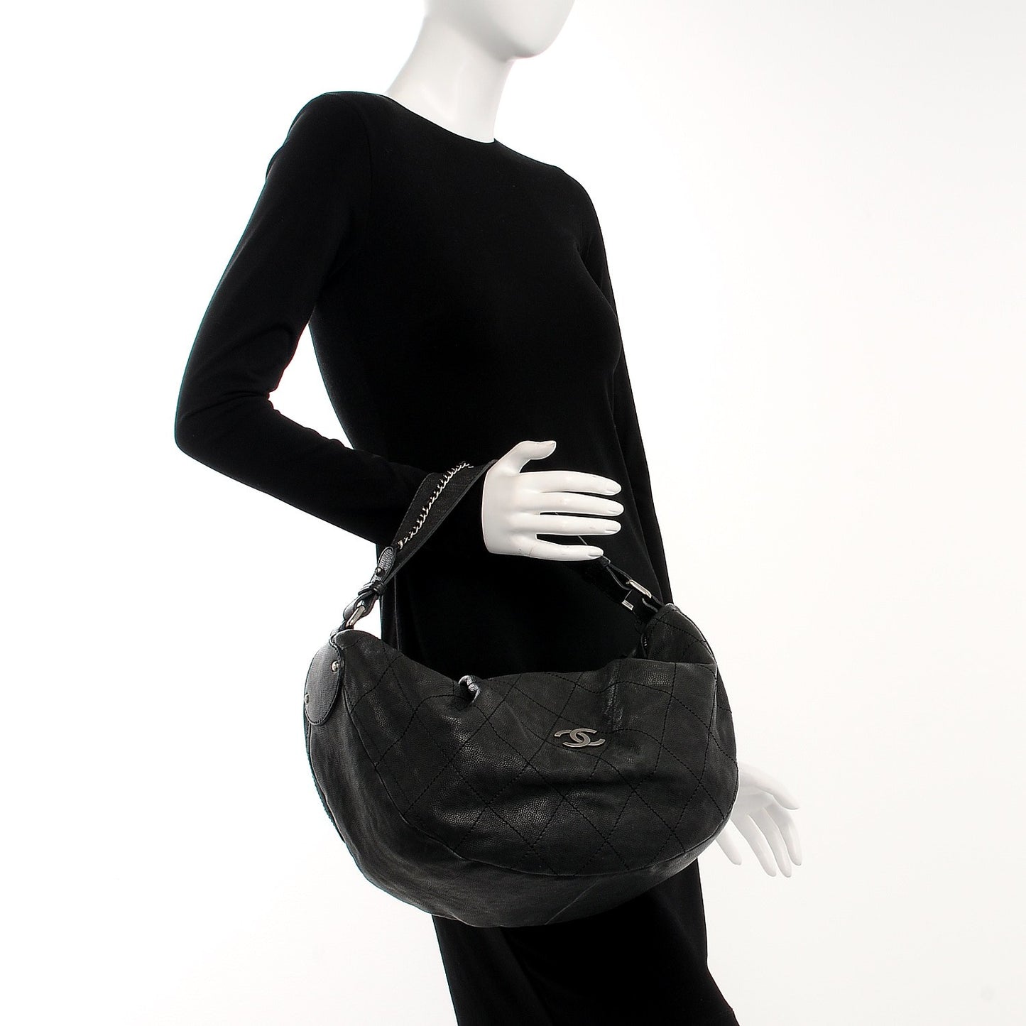 Caviar Large Outdoor Hobo Black