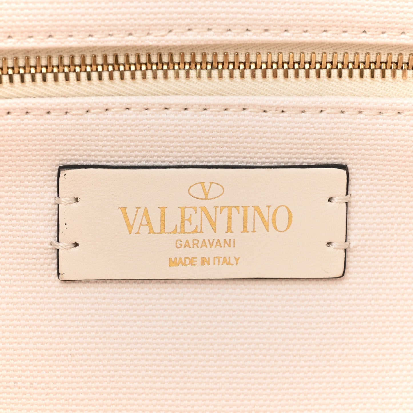 Knit Large Roman Stud Shoulder Bag Ecru