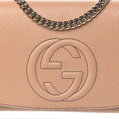 Gucci Pebbled Calfskin Medium Soho Flap Crossbody Camelia 10 of 10