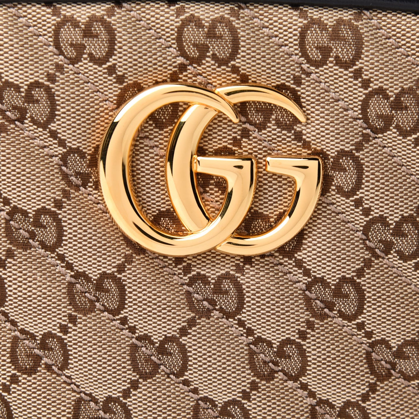 Monogram Matelasse Diagonal Small GG Marmont Chain Shoulder Bag Beige Black