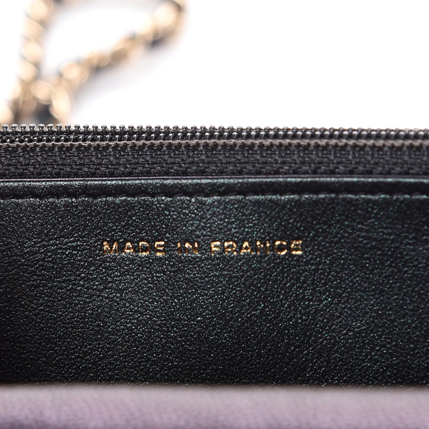 Iridescent Caviar Quilted Wallet On Chain WOC Black