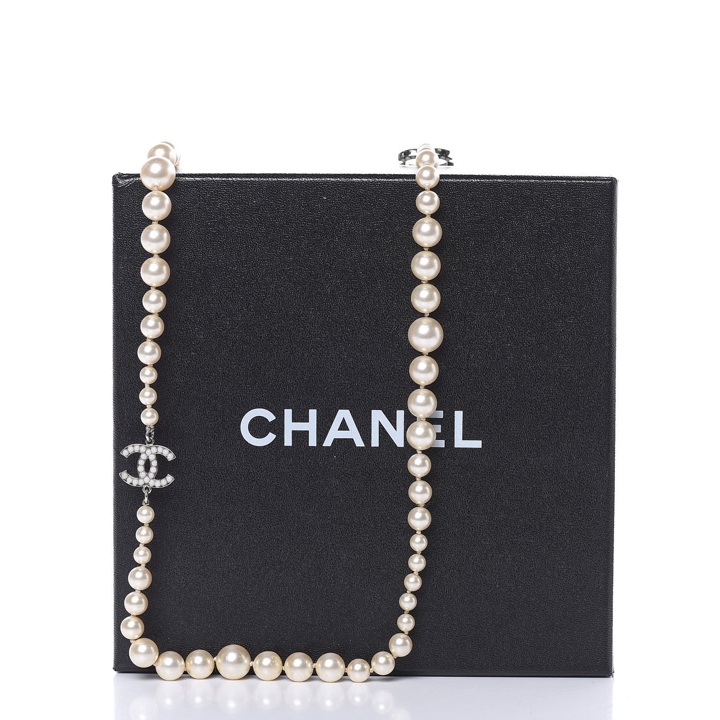 Graduated Pearl CC Long Necklace Silver